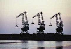 &ldquo;三桶油&rdquo;布局加拿大，美國受益？