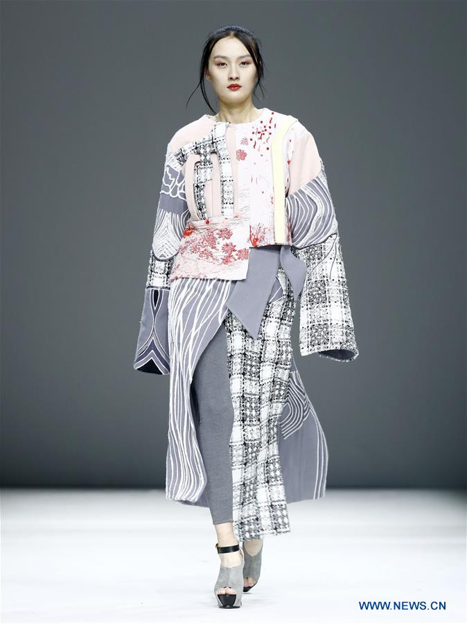CHINA-BEIJING-GRADUATE FASHION WEEK (CN)