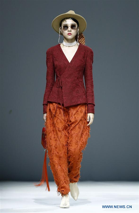 CHINA-BEIJING-GRADUATE FASHION WEEK (CN)
