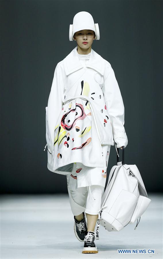 CHINA-BEIJING-GRADUATE FASHION WEEK (CN)