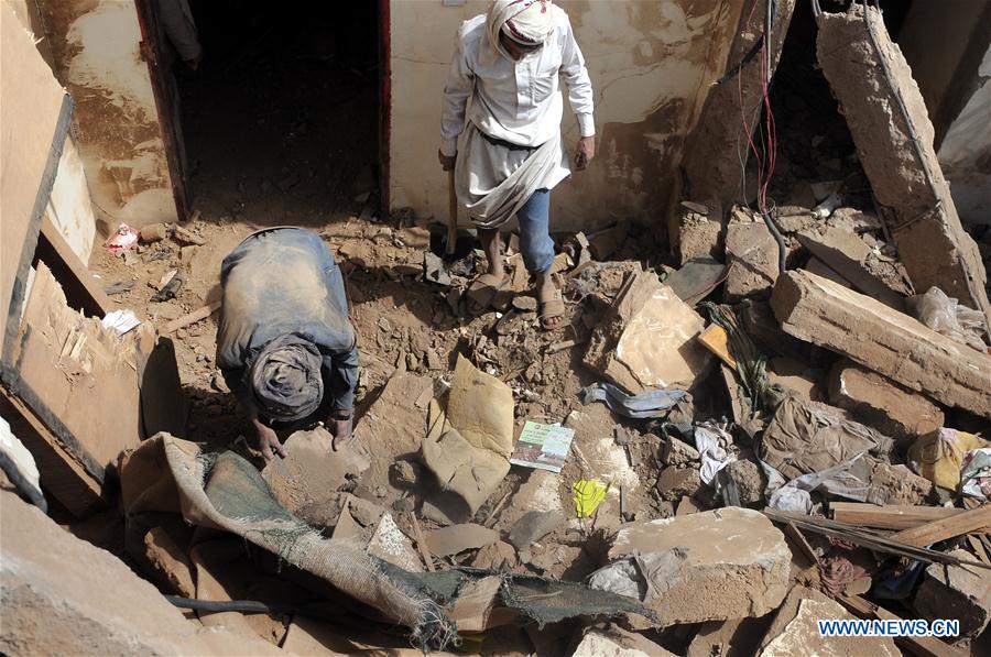 YEMEN-AMRAN-AIRSTRIKE