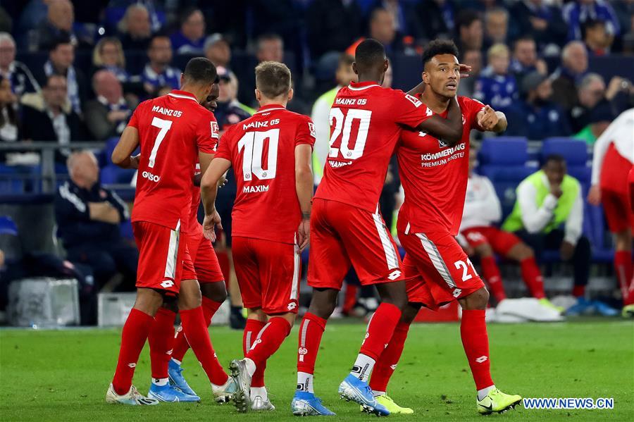 (SP)GERMANY-GELSENKIRCHEN-BUNDESLIGA-SOCCER-SCHALKE 04 VS MAINZ