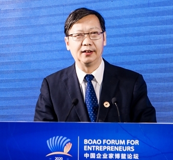 楊慶兵：食品行業(yè)在保障民生、維護(hù)社會穩(wěn)定方面發(fā)揮巨大作用