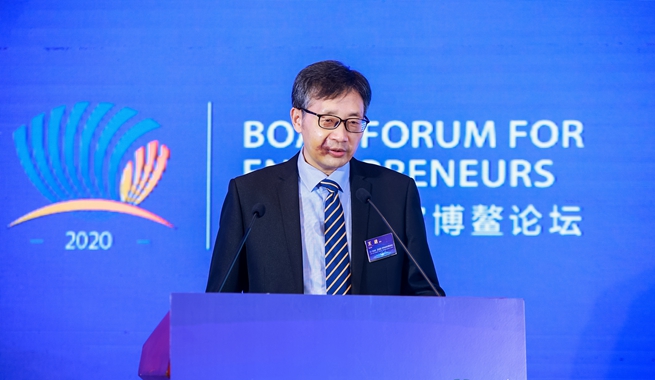 發(fā)展清潔能源 實現可持續(xù)發(fā)展