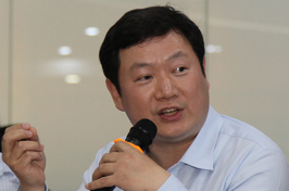 嘉實基金首席策略師、券商業(yè)務(wù)部總經(jīng)理簡斌