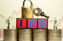 鼓勵持股滿三年的原有股東將部分老股向投資者轉(zhuǎn)讓，轉(zhuǎn)讓后，公司實際控制人不得發(fā)生變更。

 　　嘉實財富管理有限公司財富管理總監(jiān)吳妙娟：老股轉(zhuǎn)讓也是一個亮點，而不是像以前僅僅是發(fā)行新股。對股價做出穩(wěn)定的要求，對中小投資者利益有比較好的保護作用。