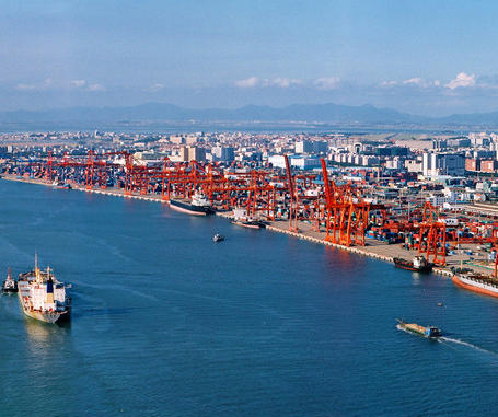 不要繼續(xù)對(duì)中國(guó)采取不公平、不公正的做法