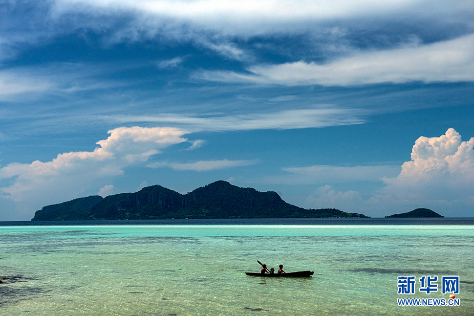 《那藍天，那碧海，那伊甸園般的神秘之地》