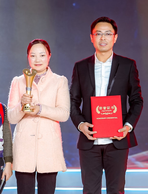 &ldquo;支教夫妻&rdquo; 湯恒躍、吳玲