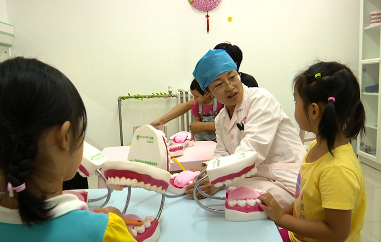 致敬偉大改革｜對(duì)話40年，講述身邊的健康故事（第三十一集）&mdash;&mdash;熒屏上醫(yī)療那些事