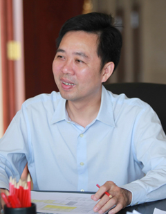 弘陽集團董事長、總裁曾煥沙