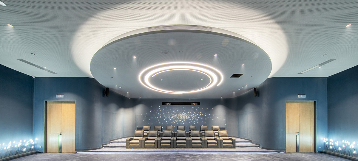 中央商務區(qū)的最中心位置，是融合城市文脈主題的文旅CBD