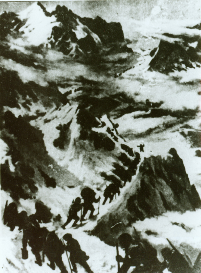 &uarr;資料圖片：紅軍過打鼓山。（圖片由陸軍第16集團(tuán)軍某紅軍團(tuán)提供）