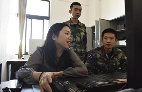 軍嫂鄭如:雖苦不怕，是我對(duì)愛(ài)的承諾