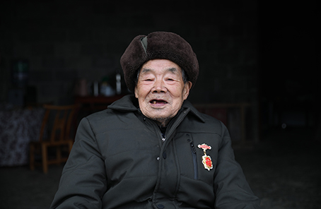 &ldquo;死守陣地，決不能后退一寸&rdquo;&mdash;&mdash;記抗美援朝老兵黃忠茂