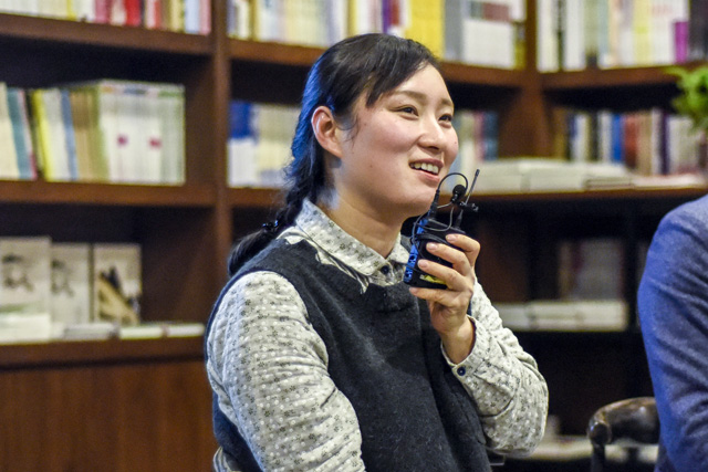 申彬：在清華的學習，讓我拓寬了許多思路，我想在山水和其他物象中嘗試去用我們工藝來表現(xiàn)，希望今后能給觀者帶來一些新的感受。