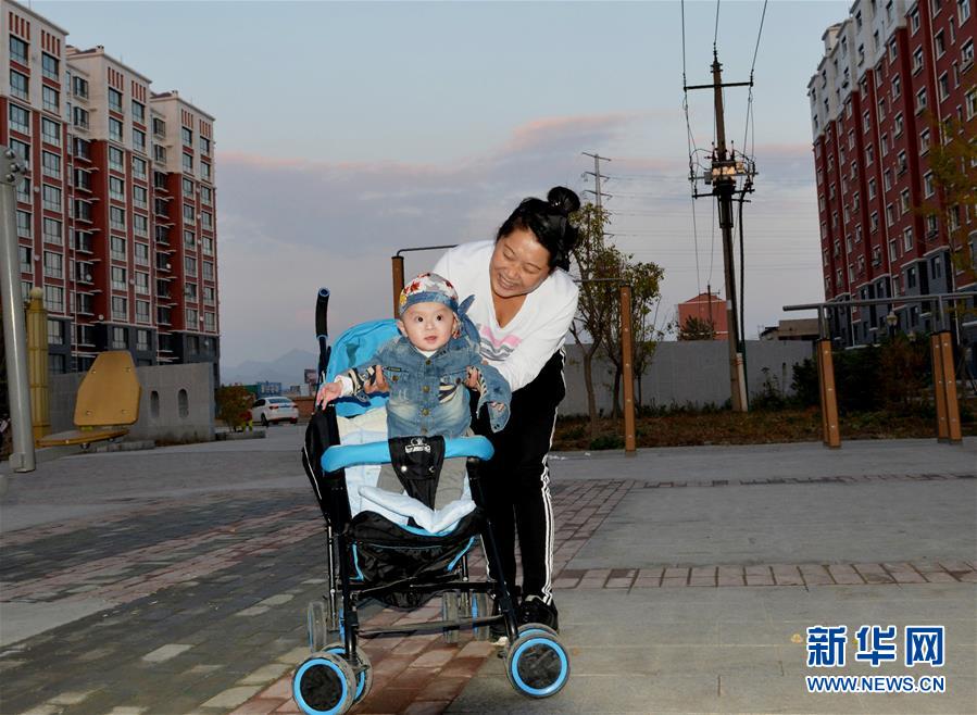 （十九大時光&middot;圖文互動）（3）民生美景令人憧憬　美好生活召喚奮斗&mdash;&mdash;來自基層蹲點現(xiàn)場的報道 