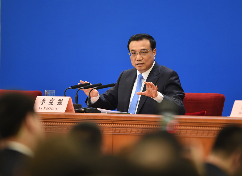 3月15日，國務(wù)院總理李克強(qiáng)在北京人民大會(huì)堂與中外記者見面，并回答記者提問。新華社記者 謝環(huán)馳 攝