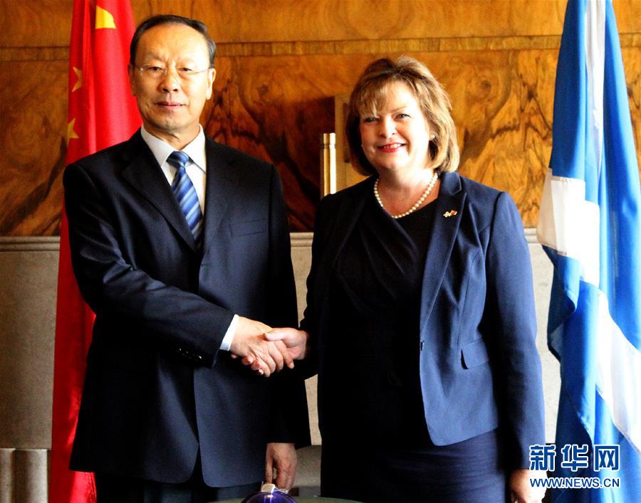 (XHDW)杜青林率中共代表團(tuán)訪問(wèn)英國(guó)