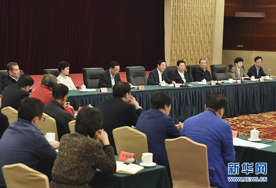 10月10日，在習近平總書記主持召開文藝工作座談會并發(fā)表重要講話兩周年之際，中宣部在北京召開繁榮文藝創(chuàng)作經(jīng)驗交流會。中共中央政治局委員、中央書記處書記、中宣部部長劉奇葆出席會議并講話。新華社記者高潔攝