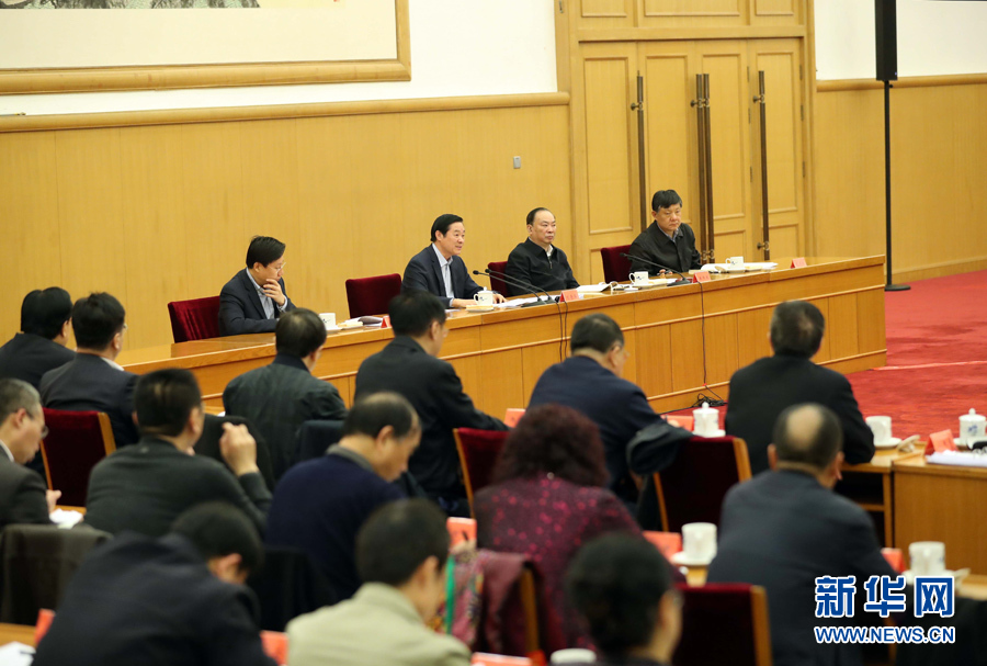 3月23日，治國理政論壇&ldquo;&lsquo;四個全面&rsquo;戰(zhàn)略布局系列理論研討會&rdquo;首場研討會在北京召開，中共中央政治局委員、中央書記處書記、中宣部部長劉奇葆出席會議并講話。新華社記者 劉衛(wèi)兵 攝
