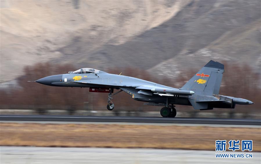 （新華全媒頭條&middot;圖文互動(dòng)）（15）備戰(zhàn)踏上新起點(diǎn)，練兵展現(xiàn)新氣象&mdash;&mdash;2018中國(guó)軍隊(duì)新年開(kāi)訓(xùn)全景大掃描