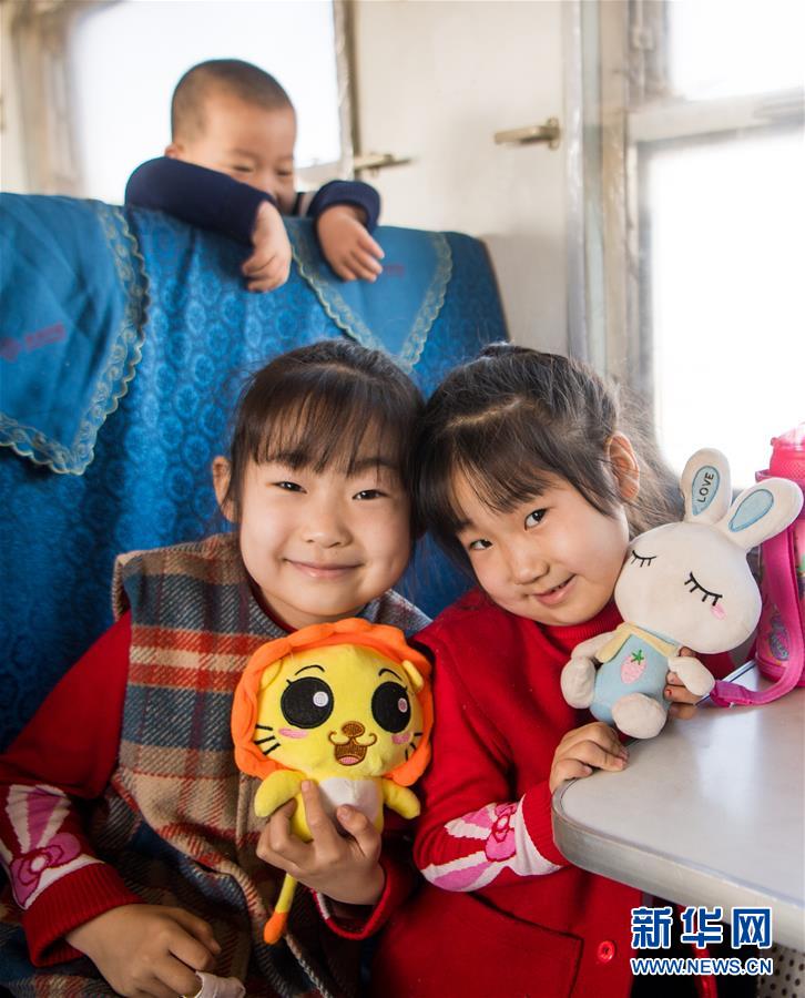 （圖片故事）（4）草原上的&ldquo;便民巴士&rdquo;