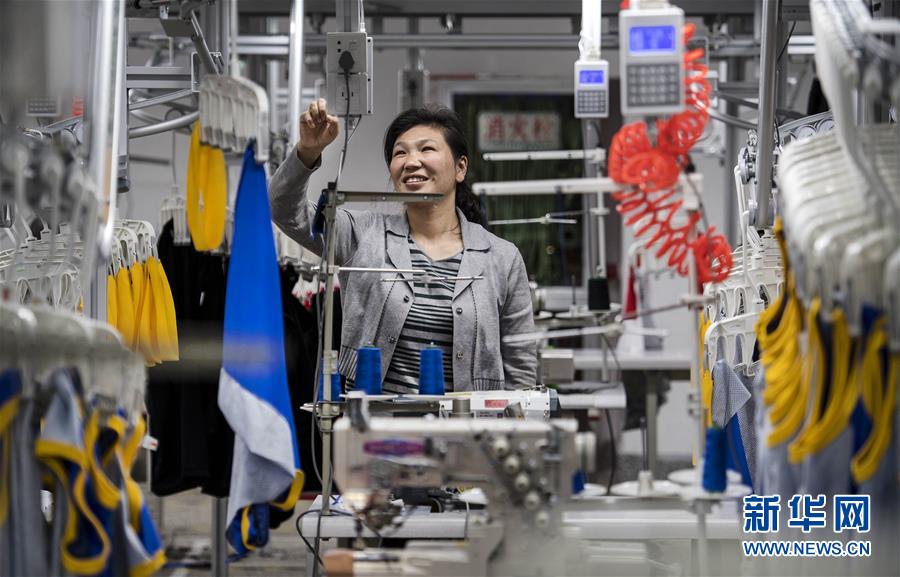 （新華全媒頭條&middot;兩會精神看落實&middot;圖文互動）（5）適應(yīng)發(fā)展新方位 奮進決勝長征路