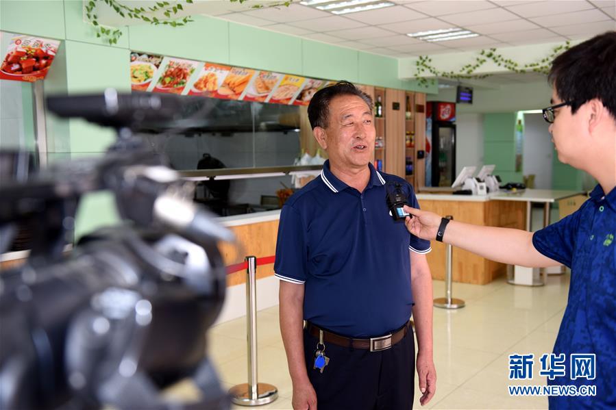 （新華全媒頭條&middot;圖文互動(dòng)）（11）發(fā)揮自身優(yōu)勢(shì) 奮力走在前列&mdash;&mdash;習(xí)近平總書(shū)記在山東考察回訪記