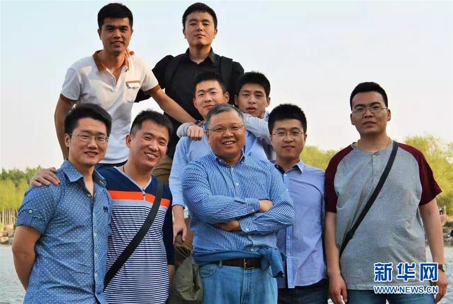 （新華全媒頭條&middot;圖文互動(dòng)）（5）挺起新時(shí)代的精神脊梁&mdash;&mdash;寫在中國(guó)共產(chǎn)黨成立97周年之際