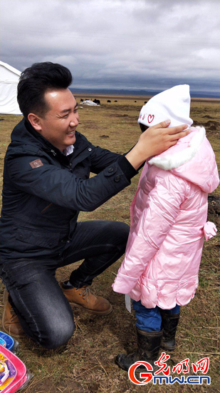 【脫貧攻堅(jiān)在行動(dòng)】打通致富路，牧民笑開顏&mdash;&mdash;青海省澤庫縣&ldquo;第一書記&rdquo;張文杰扶貧故事