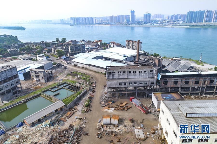 （大江奔流&mdash;&mdash;來(lái)自長(zhǎng)江經(jīng)濟(jì)帶的報(bào)道&middot;新華全媒頭條&middot;圖文互動(dòng)）（9）打造經(jīng)濟(jì)高質(zhì)量發(fā)展的強(qiáng)勁引擎&mdash;&mdash;深入推動(dòng)長(zhǎng)江經(jīng)濟(jì)帶發(fā)展述評(píng)