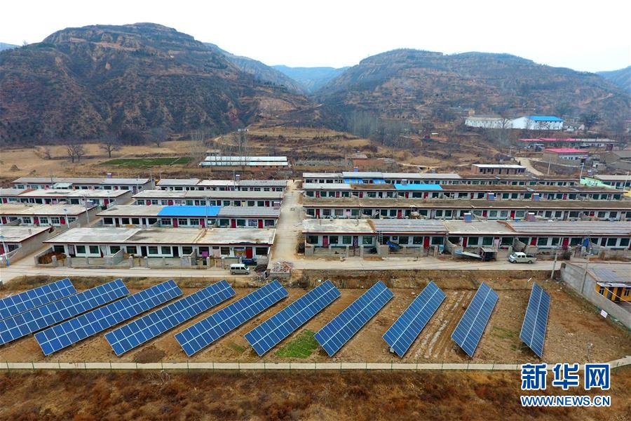 （新華全媒頭條&middot;圖文互動）（4）脫貧攻堅(jiān)的重要一步&mdash;&mdash;寫在40個貧困縣脫貧摘帽之際