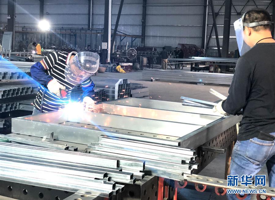 （在習(xí)近平新時(shí)代中國(guó)特色社會(huì)主義思想指引下&mdash;&mdash;新時(shí)代新作為新篇章&middot;圖文互動(dòng)）（3）廣西扶綏：三大園區(qū)撬動(dòng)工業(yè)發(fā)展 擔(dān)當(dāng)作為爭(zhēng)創(chuàng)縣域標(biāo)兵