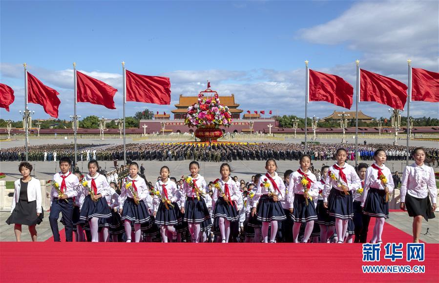 （新華全媒頭條&middot;圖文互動）（2）致敬英烈 捍衛(wèi)榮光&mdash;&mdash;寫在英雄烈士保護法實施后首個烈士紀念日