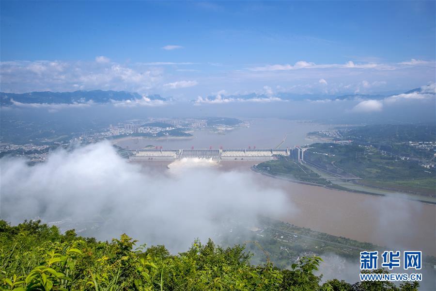 （百城百縣百企調(diào)研行&middot;圖文互動(dòng)）（2）建設(shè)長江綠色走廊再譜新章&mdash;&mdash;長江三峽集團(tuán)發(fā)展紀(jì)實(shí)