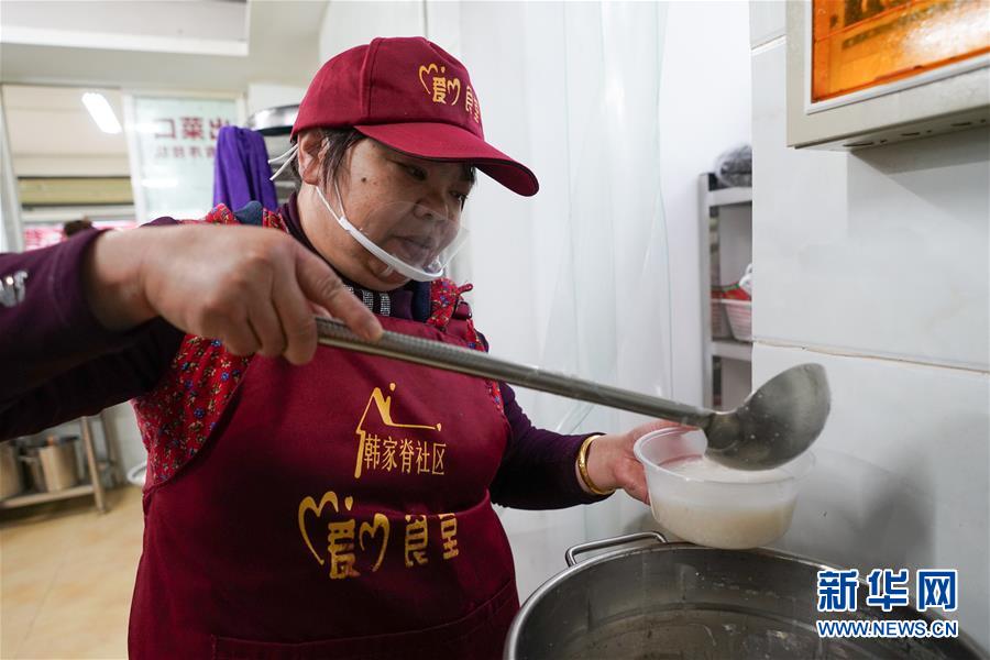 （在習(xí)近平新時代中國特色社會主義思想指引下&middot;慶祝改革開放40周年&middot;共享發(fā)展）（新華全媒頭條&middot;圖文互動）（3）改革開放的活力之源&mdash;&mdash;共享發(fā)展的新時代印記