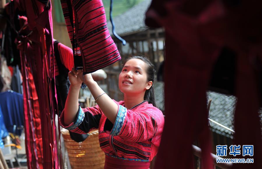 （輝煌60年&middot;壯美新廣西&middot;圖文互動）（8）和睦相處一家親 攜手并進謀發(fā)展&mdash;&mdash;廣西民族團結發(fā)展觀察