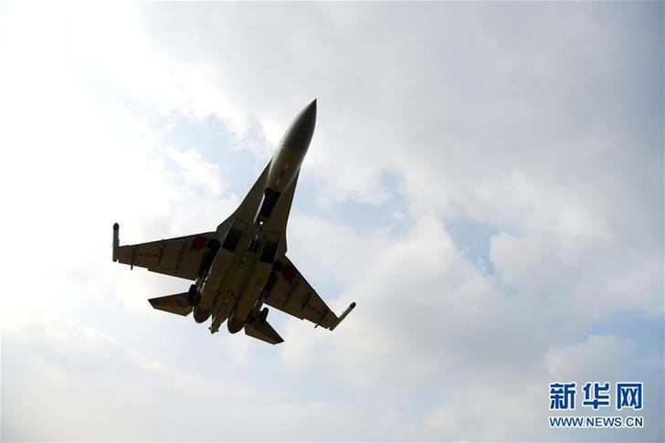 (圖文互動(dòng))(3)“南疆利劍”守衛(wèi)壯美空天——空軍航空兵某旅矢志改革強(qiáng)軍記事