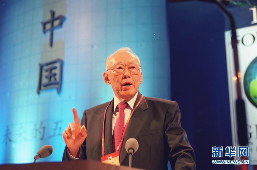 （圖文互動）（6）為發(fā)展和進(jìn)步，與中國攜手同行&mdash;&mdash;中國改革友誼獎?wù)芦@得者群像 