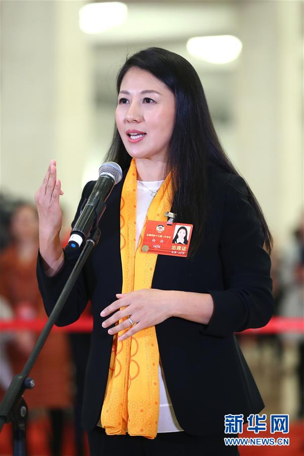 （兩會(huì)&middot;政協(xié)開幕）（14）全國政協(xié)委員接受采訪