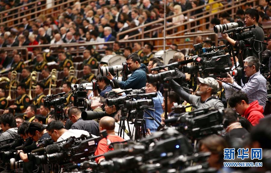 （兩會&middot;人大開幕&middot;XHDW）（12）十三屆全國人大一次會議在京開幕