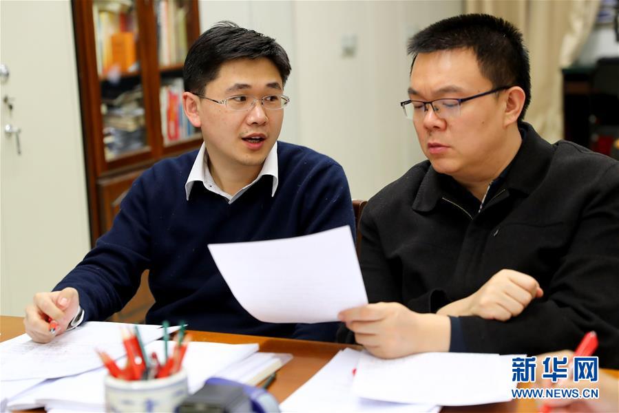 (圖文互動(dòng)·聽民意 匯民智)(2)凝聚共識(shí) 提振信心——2018年國(guó)辦“旁聽”全國(guó)兩會(huì)記事