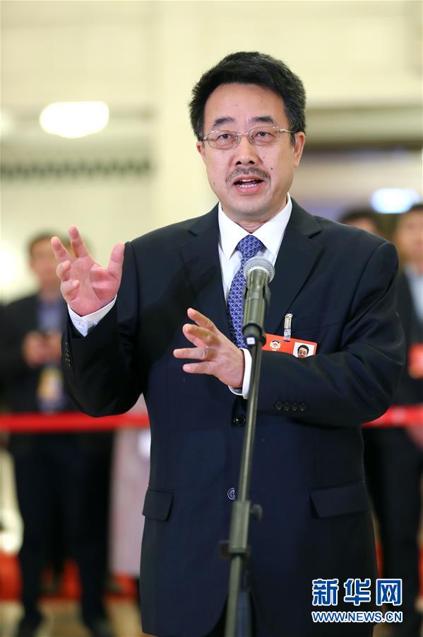 （兩會(huì)&middot;XHDW）（3）全國政協(xié)委員接受采訪