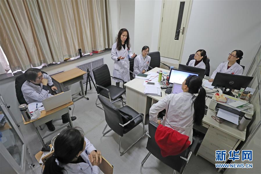 （兩會&middot;基層代表履職故事）（6）全國人大代表李潞：承載生命囑托 堅守醫(yī)生職責