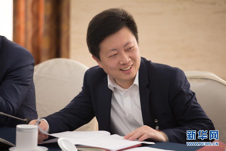 （兩會(huì)&middot;基層代表履職故事）（1）全國人大代表?xiàng)铒w飛：讓農(nóng)民工有更好的職業(yè)上升通道