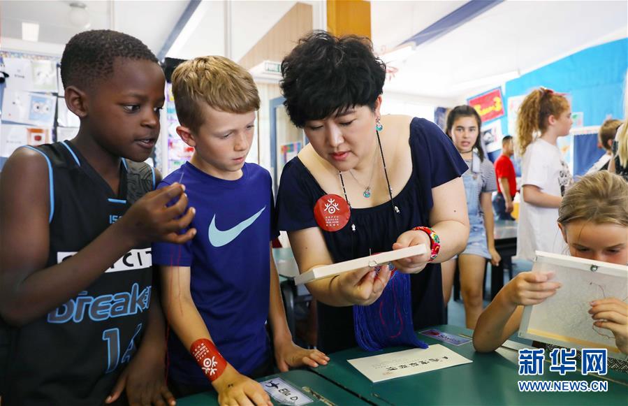 （兩會&middot;基層代表履職故事）（6）全國人大代表孫艷玲：做好非遺事業(yè)，讓古老技藝活起來