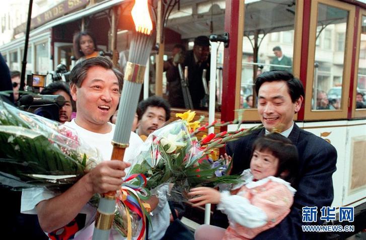 （改革先鋒風采&middot;圖文互動）（4）展現(xiàn)團結一致的拼搏精神&mdash;&mdash;記我國首位奧運冠軍許海峰