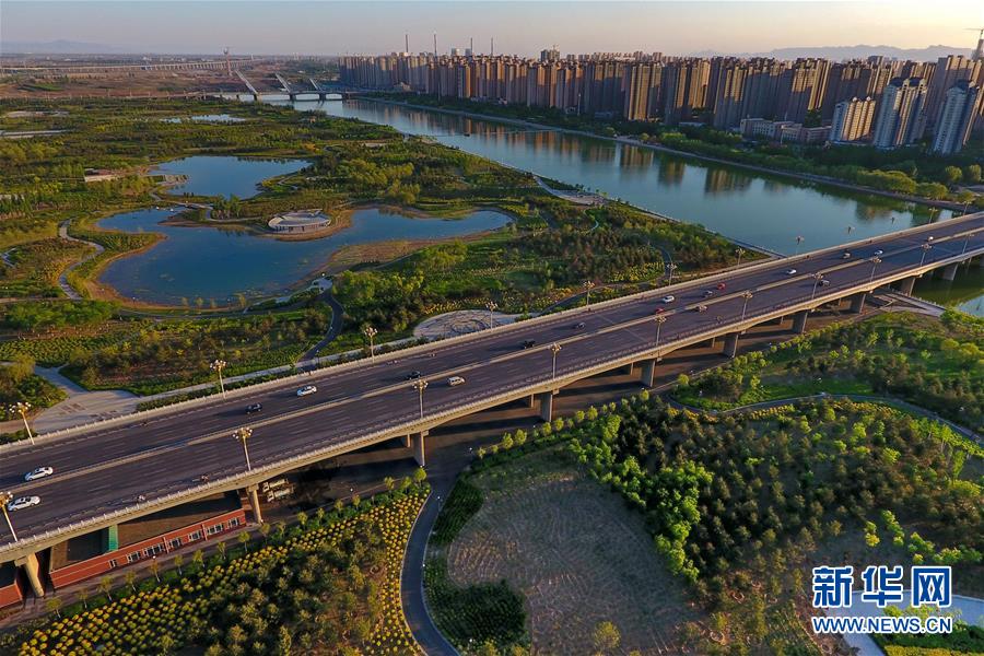 （在習(xí)近平新時(shí)代中國特色社會(huì)主義思想指引下&mdash;&mdash;新時(shí)代新作為新篇章&middot;圖文互動(dòng)）（1）煤都之藍(lán) 大同大不同