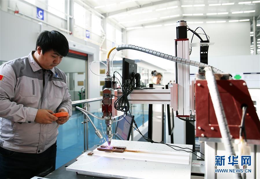 （新華全媒頭條&middot;圖文互動）（5）聚焦高質(zhì)量，躍上新臺階&mdash;&mdash;新年開局看中國經(jīng)濟(jì)信心和潛力